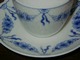 Bing & Grøndahl 
Empire, Coffee 
cup and saucer
Decoration 
number 102 or 
305
The cup ...