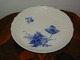 Royal 
Copenhagen Blue 
Flower Curved, 
Cake dish
Decoration 
number 10/1645
Diameter 19.5 
...