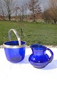 Old Sugar bowl 
of blue glass 
with nickel 
mount. height 
without handle 
8cm. Diameter 
10cm. ...