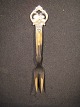 Stege fork. 
Three tower 
silver shaft 
with steel. 
Cohr grape. 
Length: 22.5 
cm. year. 1947 
cost. ...
