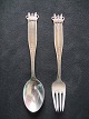 A. Michelsen 
Jubilee spoon 
and fork. 1940 
XVI 1958 
Length: 16.5 
cm.
 Price $ 320, 
-