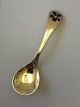 Georg Jensen 
Annual Spoon 
1977 in gilded 
Sterling 
Silver. 
Measures 15 cm 
(5 29/32")