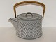 Bing & Grondahl 
/ Nissen 
Cordial 
stoneware, tea 
pot.
Designed by 
Jens Harald ...