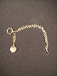 Gold plated 
watch chain. 
with jewelery 
with 3 pearls.
Contact for 
price