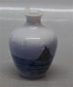 2899-345 RC 
Vase Marine 
Miniature 8 cm 
Royal 
Copenhagen 
In mint and 
nice condition
