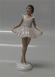Dahl Jensen 
1335 Ballerina 
small girl (DJ) 
15.5 cm Marked 
with the Royal 
Crown and DJ 
...