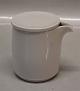 1 pcs 6211 in 
stock with 6316 
Lid ca 6,7 cm
White Pot 
Royal 
Copenhagen 
Porcelain 6211 
Cream jug ...