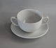 1 set only
White Pot 
Royal 
Copenhagen 
Porcelain  
Design Grethe 
Meyer Hvidpot 
Soup cup and 
saucer
