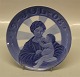 Royal 
Copenhagen 
Plate 1908 
Madonna and the 
Child The Very 
first RC 
Christmasplate  
In mint and ...