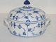 Blue Fluted Plain
Lidded bowl for butter