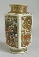 Satsuma vase, 
19th century. 
Meiji, Japa.  
Earthenware, 
polychrome 
decoration with 
heavilu gilded 
...