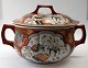 Large Japanese 
lid tureen, 
imari, 19th 
century. 
Polychrome 
decoration in 
the form of 
samurai in ...