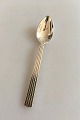 Georg Jensen 
Sterling Silver 
'Bernadotte' 
Mocca Spoon No 
035. Measures 
10 cm / 3 
15/16"