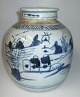 Chinese lid 
bojan, 18/19. 
century. Blue 
gray, decorated 
with landscapes 
and fishermen 
at sea. ...