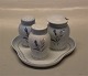 052 Plat-de 
ménage Set Bing 
and Grondahl 
Demeter Blue 
Cornflower 
Marked with the 
three Royal ...