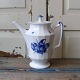 Royal 
Copenhagen Blue 
Flower coffee 
pot 
No. 8502, 
Factory first. 
Height 23.5 
cm. 
Stock: 5