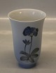 71-1-33 Lyngby 
Vase 12,5 cm 
blue flower 
Marked with a 
Royal Crown 
Handpainted, 
Copenhagen Made 
...