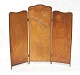 Three fly door 
screens, oak, 
motives in 
leather
Manufactured 
around 1900. 
Jugendstil
H: 155cm. ...