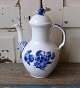 Royal 
Copenhagen Blue 
Flower coffee 
pot 
No. 8189
Height 24cm.
Factory first 
- DKK 300, - 
...