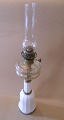 Oil tablelamp 
Heiberg of 
white opalglas 
with the 
original 
burner, oil 
container of 
glas and ...