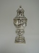 Caster. Silver 
(830). Produced 
1905. Height 20 
cm