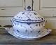 Royal 
Copenhagen Blue 
Fluted 
half-lace large 
oval tureen 
with saucer No. 
597-600, 
Factory first. 
...