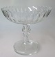 Great table 
centerpiece in 
clear glass 
with olive 
grindings and 
wavy edge, 
about 1900 - 
1910. ...