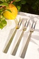 Georg Jensen. 
Sterling silver 
flatware 
Bernadotte, 
pattern no. 9. 
lemon fork, 
length 11.4cm. 
4 ...