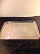 English tray.
Length: 35.5 
cm. Width: 25.5 
cm.
Height of 
edge. 2 cm.
Banks Ellis 
made in ...