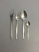 Georg Jensen 
Sterling Silver 
Cypress Lunch 
Set x 32 Pieces 

8 x Lunch 
Knives (20 cm) 
7 ...