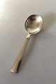 Georg Jensen 
Sterling Silver 
Acadia Small 
Serving Spoon. 
Measures 12.8 
cm / 5 3/64"