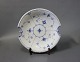 B&G blue 
fluted/-painted 
round dish, 
stamped #8.
25,5 cm.