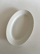 Bing and 
Grondahl 
Elegance, White 
Oval Serving 
Dish No. 16. 
Measures 34.5 
cm (13 17/64 
in.)