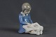 Porcelain 
Figure: Bing 
and Grondahl, 
Girl reading, 
h: 12 cm