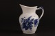 Royal 
Copenhagen - 
Blue Flower 
Curved
Cream jug no. 
1538
Height 10 cm 
Nice condition 
- ...