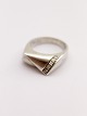 Sterling silver 
ring size 59 Ø 
1.9 cm. from 
Gold & Silver 
dess. Horsens 
No. 290894