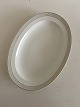 Bing & Grondahl 
Tiber Oval 
Serving Tray No 
15. 40.5 cm. 
White med Light 
Grey Border and 
Gold ...