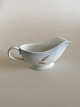 Bing & Grondahl 
Falling Leaves 
Butter 
Sauceboat No 
12. Measures 
6.5 cm / 2 9/16 
in. x 13 cm / 5 
...