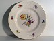 Bing & 
Grondahl, Saxon 
flower, Creme, 
Cakeplate # 
28A, 15cm 
diameter, 
1.Sorting * 
Perfect ...