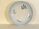 Bing and 
Grondahl, 
Falling Leaves, 
Deep plate # 
22, 20.5cm in 
diameter 1. 
Quality * 
Perfect ...