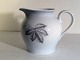 Bing & Grondahl 
Falling Leaves, 
Creamer # 189, 
8cm high, 1. 
Quality * 
Perfect 
condition *