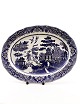 English faience 
willow pattern 
dish 46 x35 cm. 
From pitch Of 
the 1900s No. 
300179