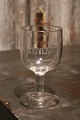 Old French 
souvenir wine 
glass with 
engraved font 
"Souvenir" H: 
13cm. dia.:7cm.