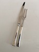 Hans Hansen 
Kristine 
Carving Set 
Fork and Knife 
in Sterling 
Silver and 
Stainless 
Steel. Measures 
...