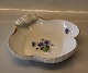 2 pcs in stock
042 Seashell 
bowl 15 cm Blue 
Anemone  Bing 
and Grondahl 
Viola  on white 
...