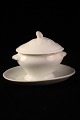 Old French, 
oval mustard 
terrine, in 
white 
porcelain. 
Measures: H: 
10cm. L & W: 
14,5x9cm.