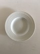 Royal 
Copenhagen 
White Fan Deep 
Plate No. 
11515. 22 cm 
diameter (8 
21/32")