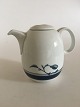 Bing & Grondahl 
Corinth Coffee 
Pot No. 301. 1 
L. In good 
condition.