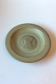 Bing and 
Grondahl 
Stoneware dish 
with motif of 
deer no. L805.
Measures 
18,5cm / 7 
1/4".