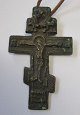Crucifix in 
bronze, 20th 
century. 
Byzantine 
style. 8.5 x 
5.5 cm.